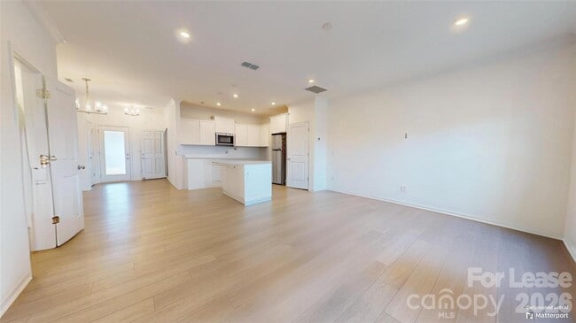 Building Photo - 8988 Clayton Aly