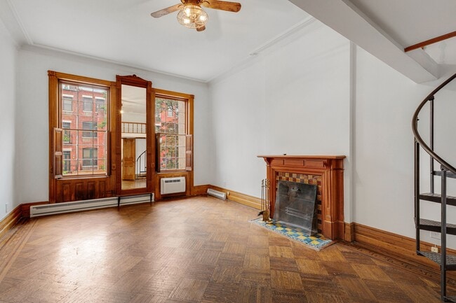 Primary Photo - 157 W 93rd St