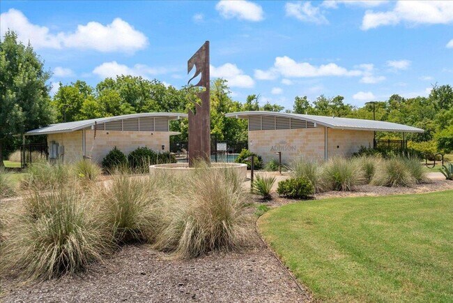 Building Photo - 8205 Cottage Rose Dr