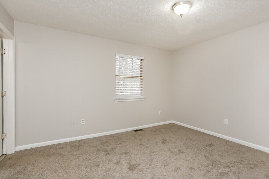 Building Photo - 2049 Pintail Cove