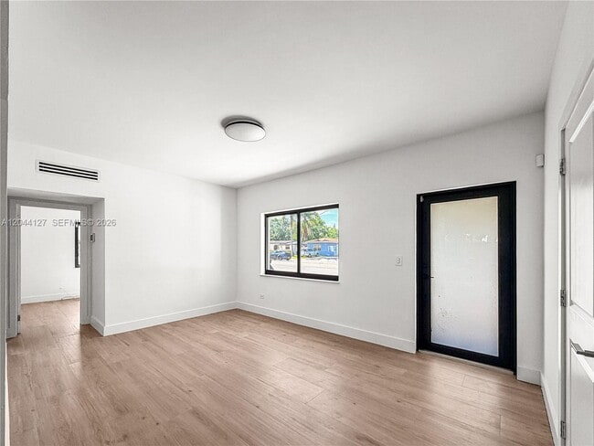 Building Photo - 55 NW 125th St