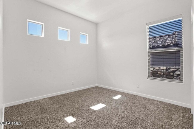 Building Photo - 717 Chatham Pl