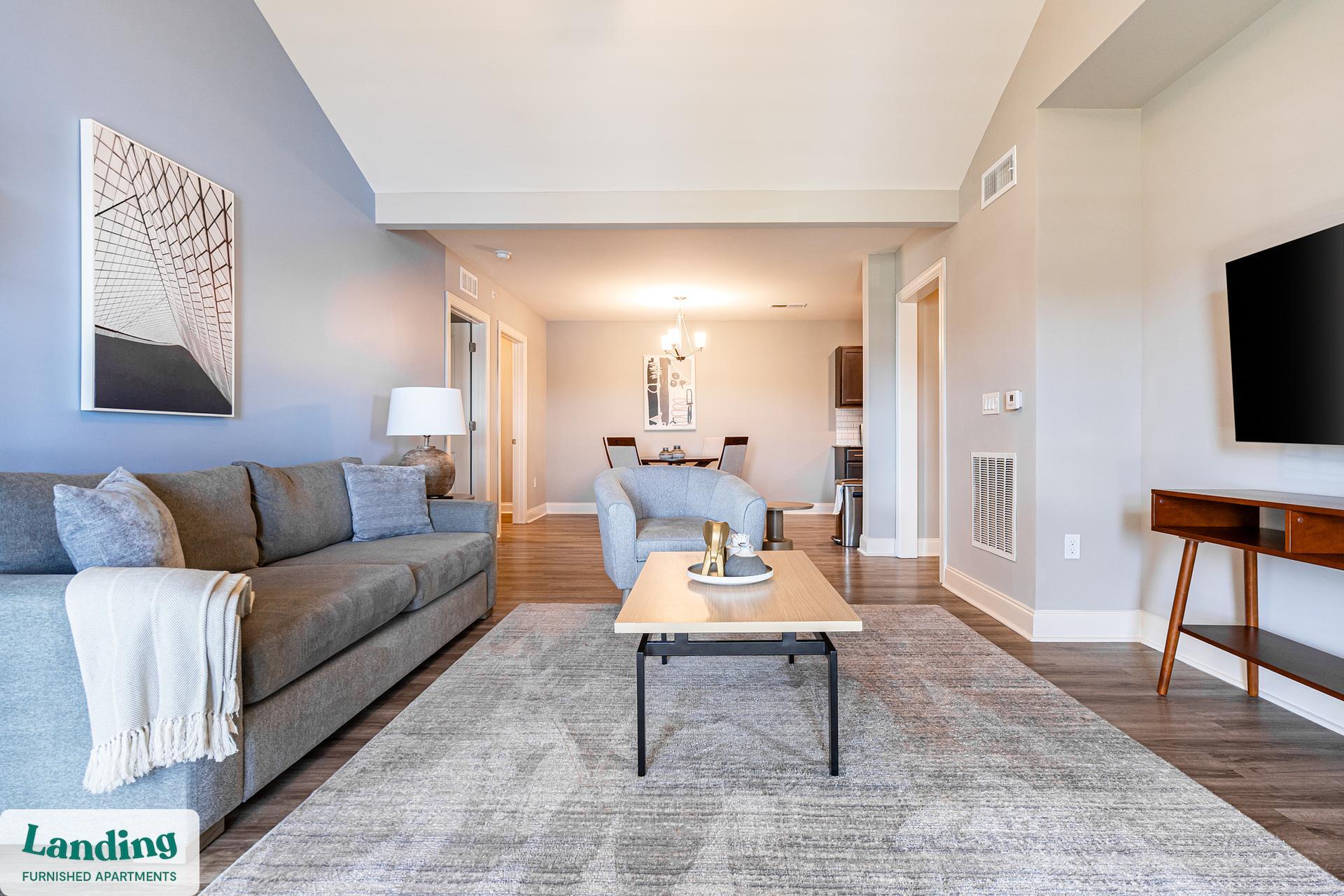 Building Photo - 305 Laredo Dr