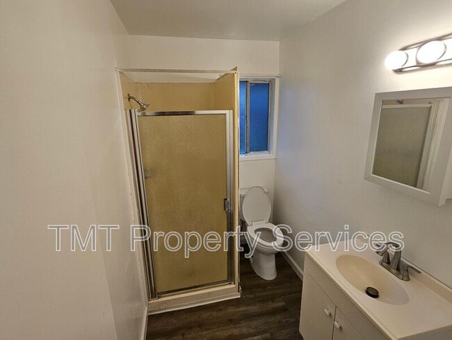 Building Photo - 2619 Acacia St