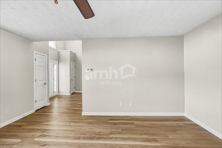 Building Photo - 170 Labrea Blvd