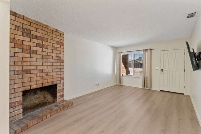 Building Photo - 3404 Alwood Ct