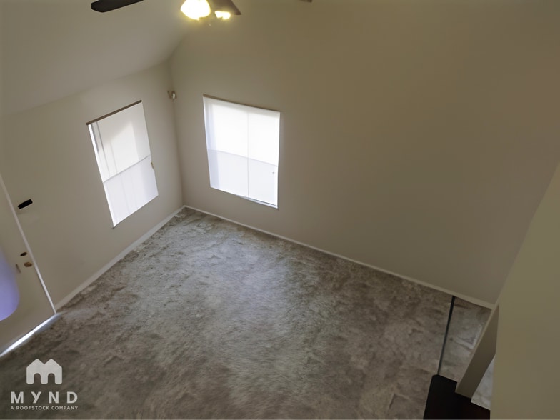 Building Photo - 2112 Wavell St