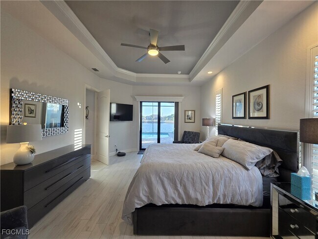 Building Photo - 1255 NW 38th Ave