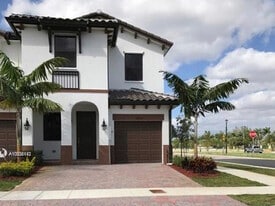 Building Photo - 8878 NW 103rd Ave