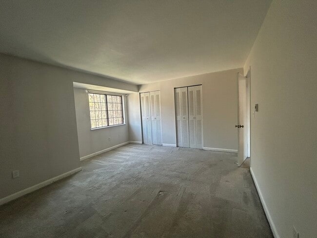 Building Photo - 380A Great Rd