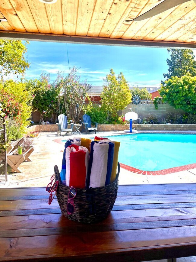 Building Photo - Beautiful 3 Bedroom Home in La Puente