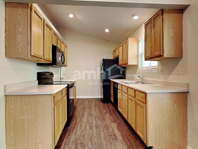 Building Photo - 38 Caney Ct