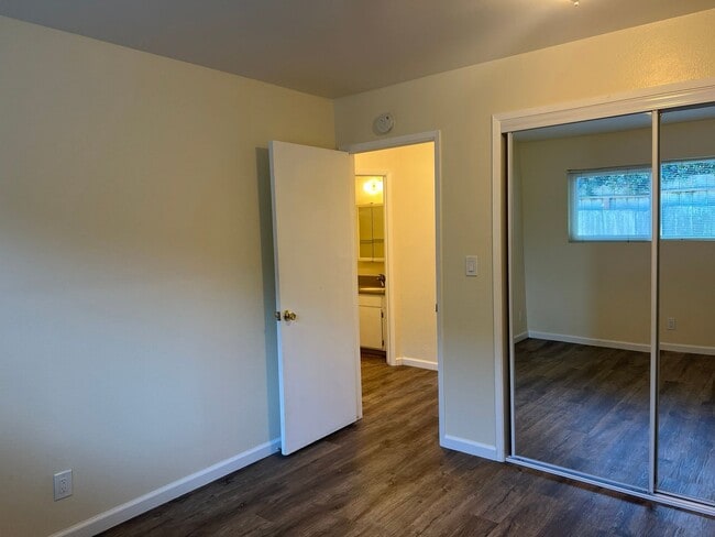 Building Photo - LSSTE715