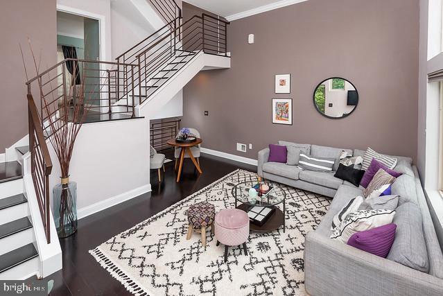 Building Photo - 1357 N Mascher St