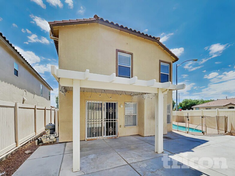 Building Photo - 3968 E Spruce Fern Ln