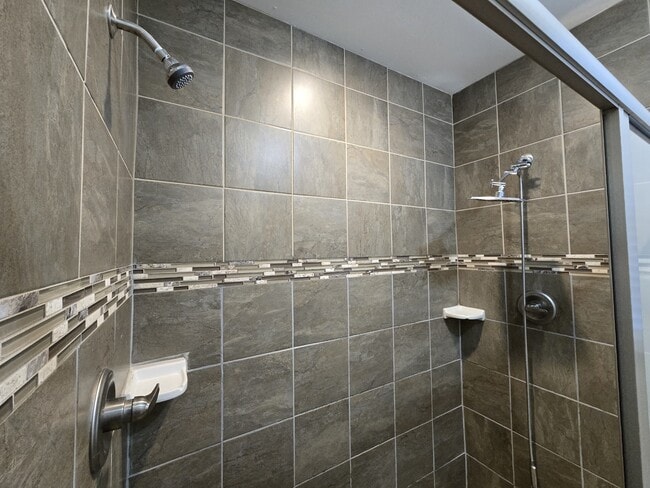 Building Photo - 4724 Bruce St