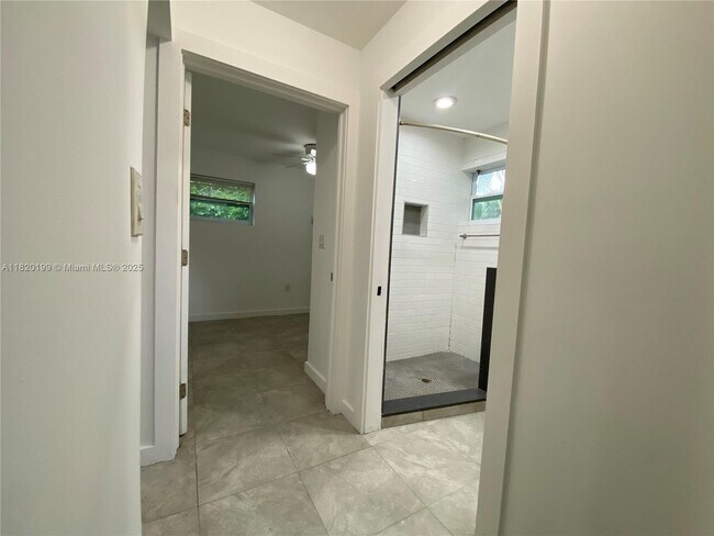 Building Photo - 1351 NW 45th St