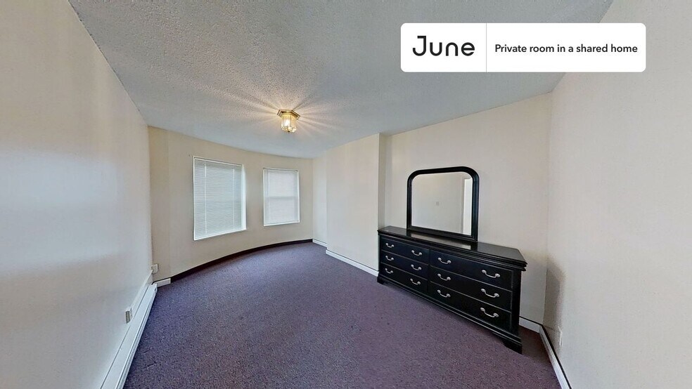 Primary Photo - Room in Shared 3 bed/1 bath home