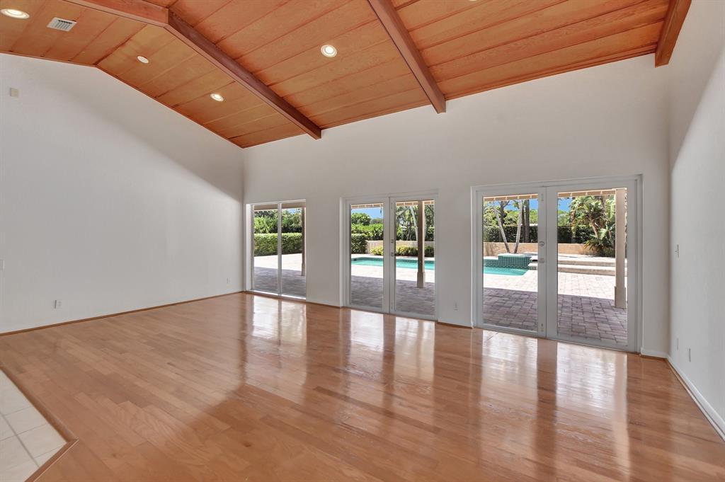 Building Photo - 11106 Whispering Pines Ln