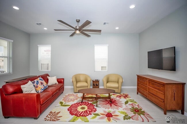 Building Photo - 57 W 2nd St