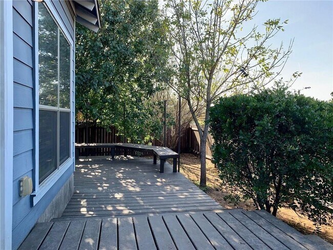 Building Photo - 10720 Sorghum Hill Cove