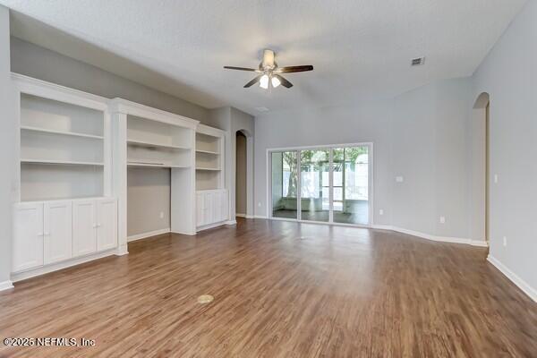 Building Photo - 1704 Dartmoor Ln