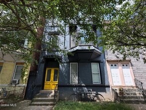 Building Photo - 379 3rd St