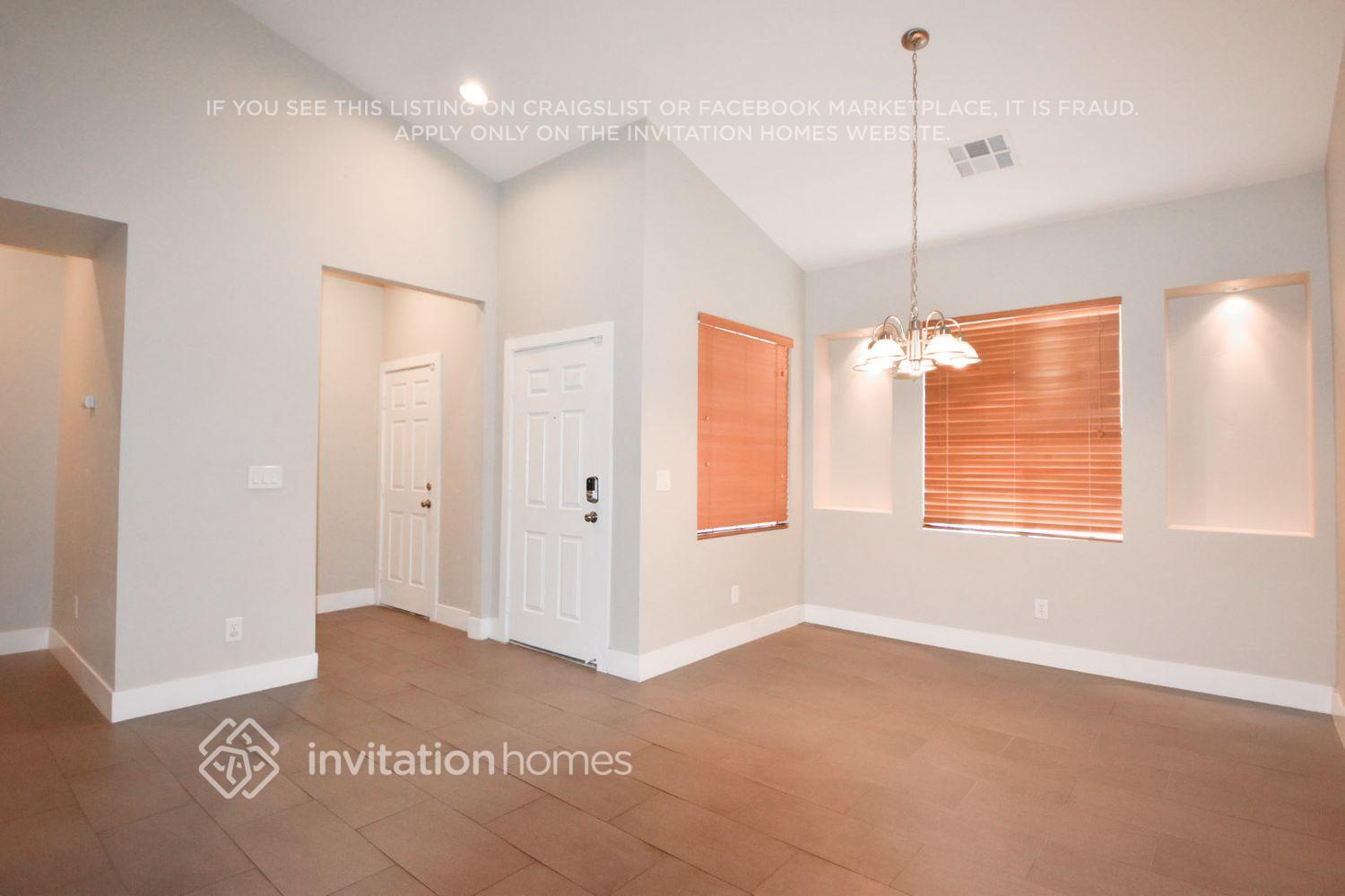 Building Photo - 1342 Temporale Dr