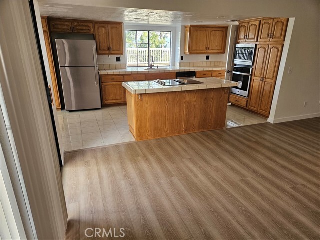 Building Photo - 24825 Laurelcrest Ln