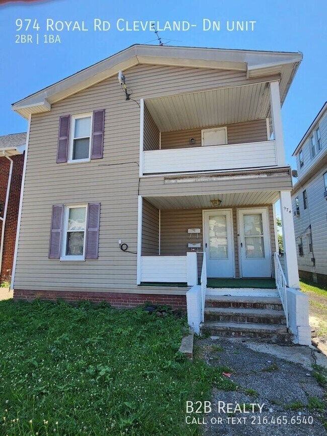 Building Photo - 974 Royal Rd
