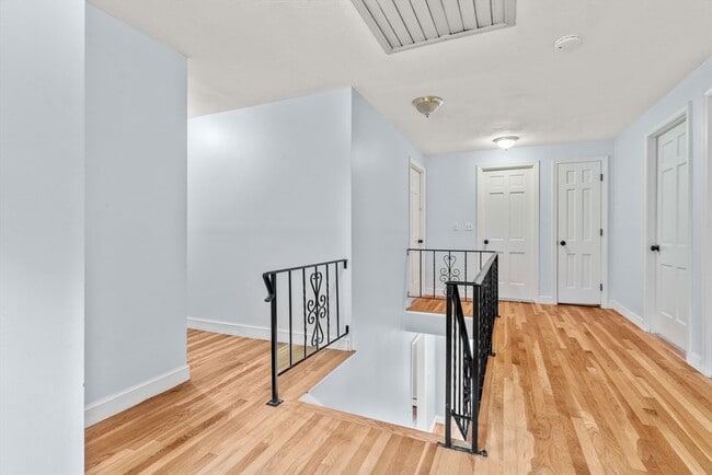 Building Photo - 45 Stanford Dr