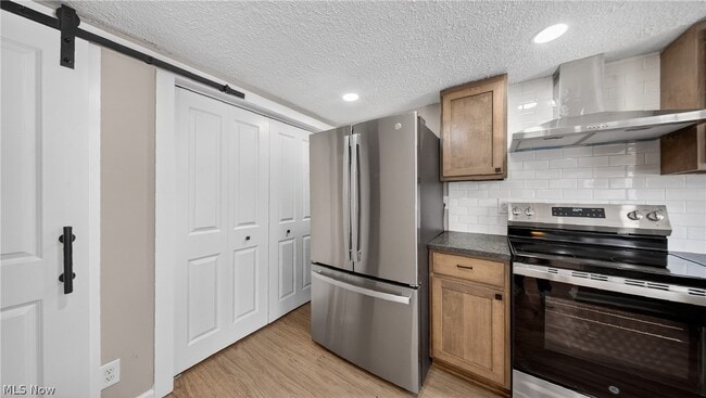 Building Photo - 11015 Clarke Rd