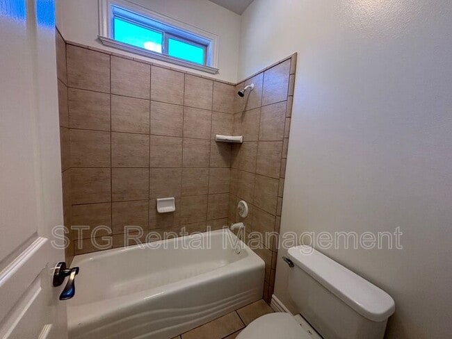 Building Photo - 348 E 1060 S