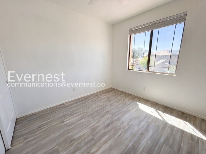 Building Photo - 10771 Vemoa Dr