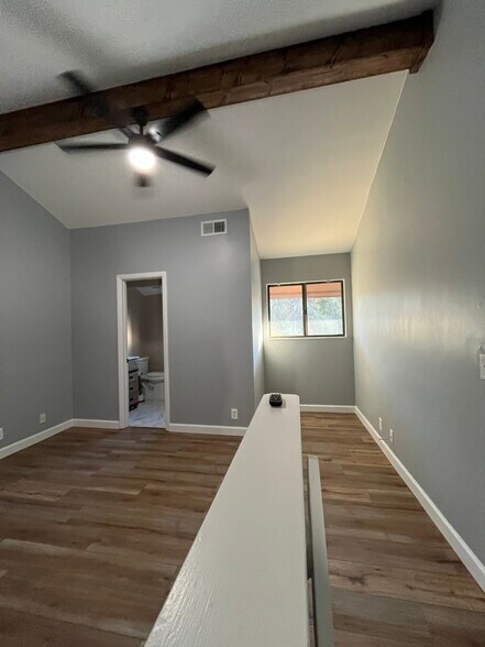 Building Photo - 1255 Ponce Island Dr