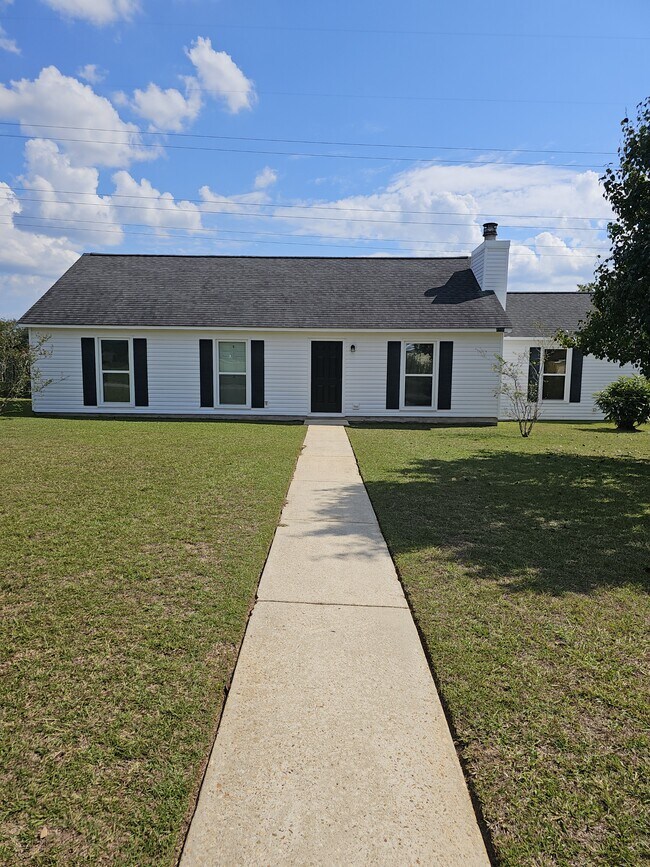 Building Photo - 2200 Fernway Ct
