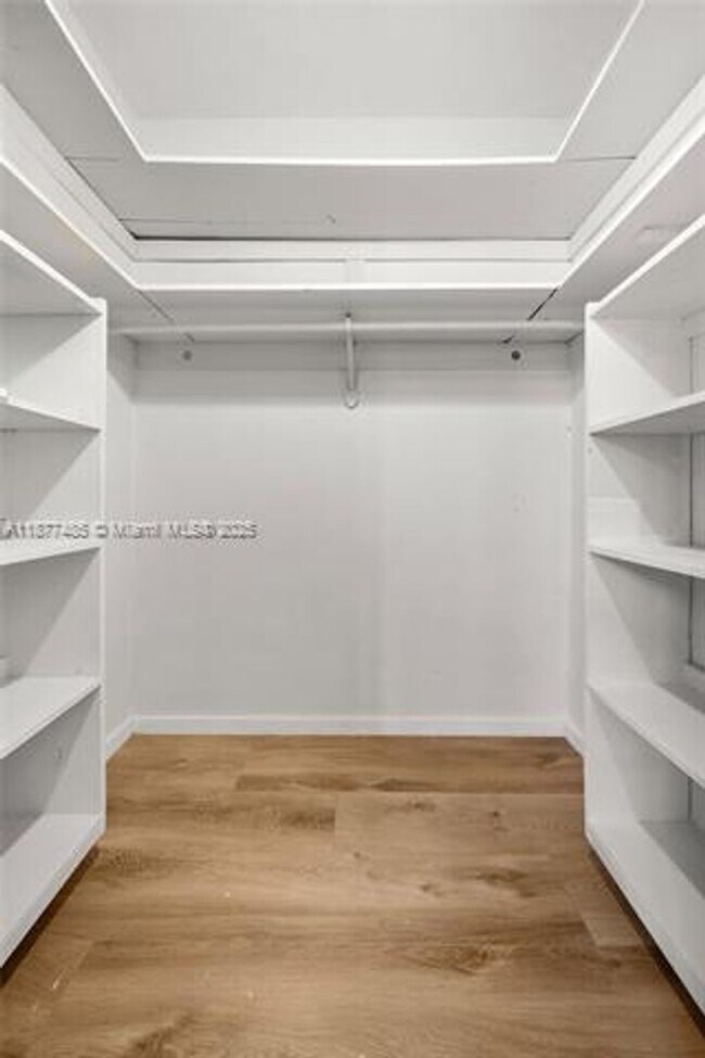 Building Photo - 2411 Biscayne Blvd