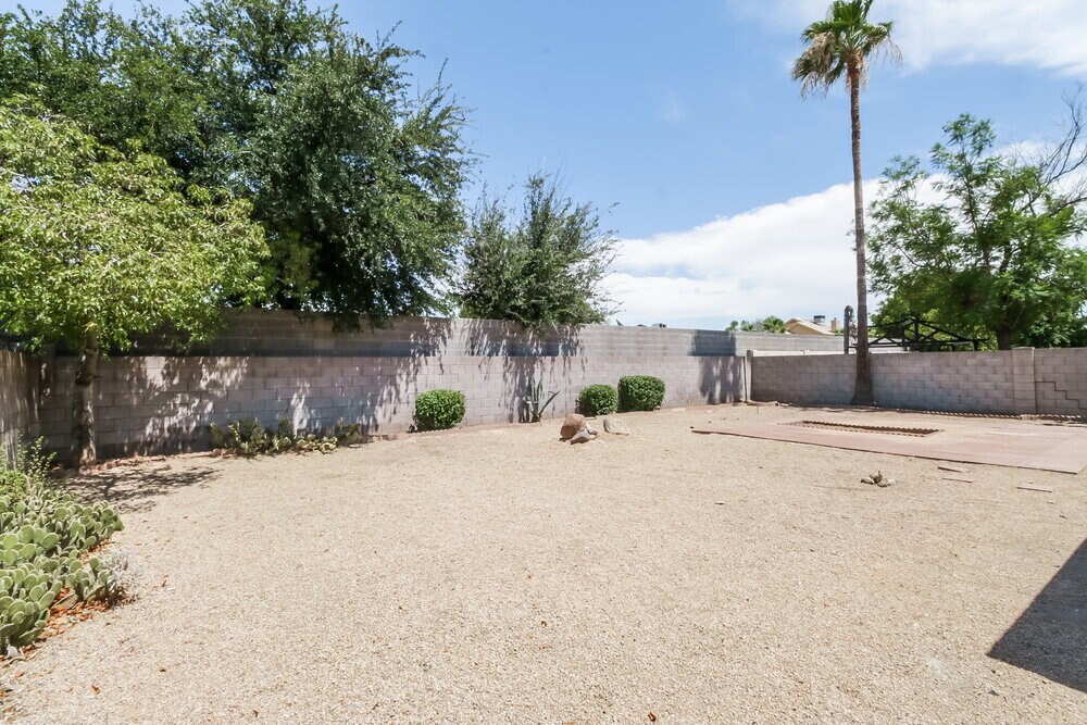 Building Photo - 23837 N 41st Ave