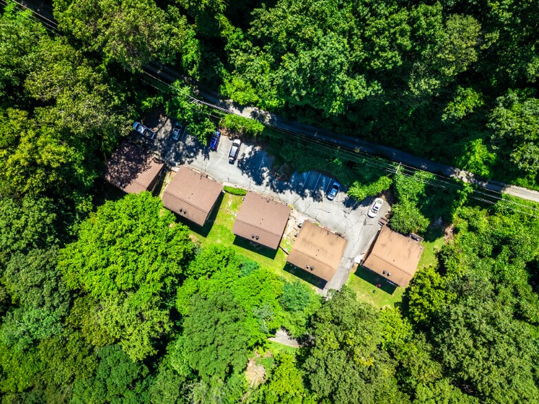 Building Photo - 1046 Shingle Rd
