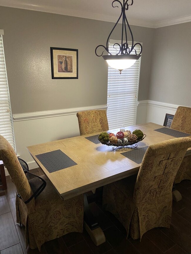 Dining room 2 - 1069 Winter Ln