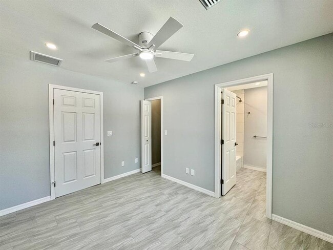 Building Photo - 4306 Porpoise Dr