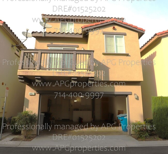 Building Photo - 8057 Sorrento Ln