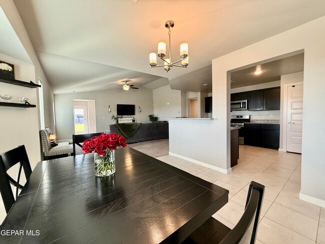 Building Photo - 11860 Ernest Rd