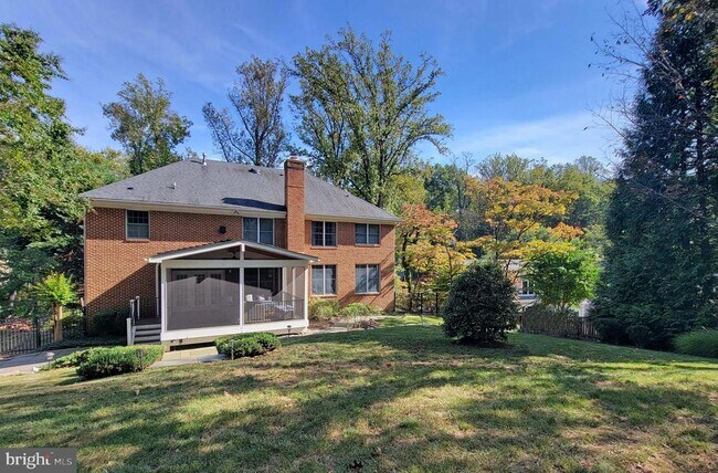 Building Photo - 1854 Valley Wood Rd