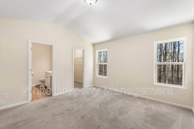 Building Photo - 7621 Mockernut Dr