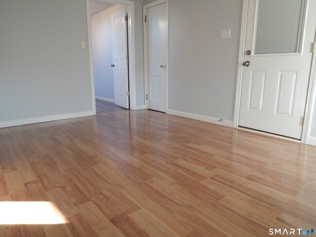 Building Photo - 91 Holden St