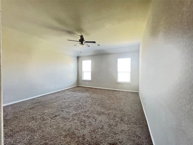 Building Photo - 23530 Mantova River Dr