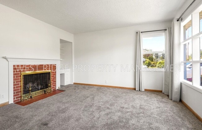 Building Photo - 11356 NE Glisan St