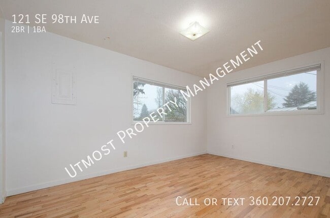 Building Photo - 121 SE 98th Ave