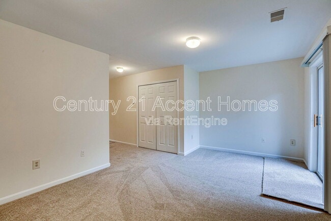 Building Photo - 6008 Keble Dr